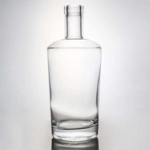 China Clear Custom Logo 750ml Extra Flint Square Glass Bottle for Spirits Gin Vodka Whiskey factory