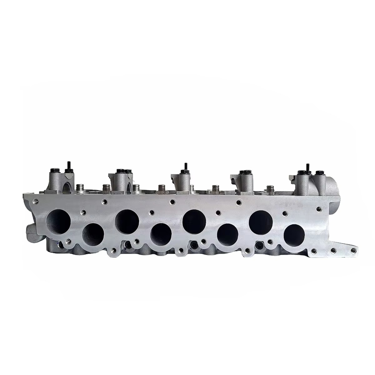 Auto Parts 4D56 908513 Engine Cylinder Head for Mitsubishi Montero Pajero L300 Canter 2.5TD 8V 4CYL Engine Parts
