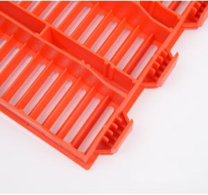 China 300kg Bearing Slatted Floor For Poultry Fattening Pigs Goat Farming factory