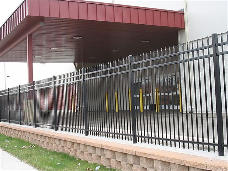 Powder coated tubular steel fence