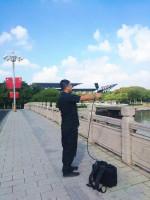 China Light weight Handheld Drone Jammer 0.9G-5.8G Jamming Frequency Battery Power Supply factory