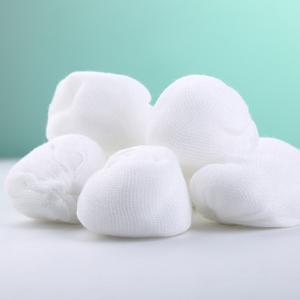China Sterile Dressing Absorbent Medical Cotton Balls Disposable For Hospital factory