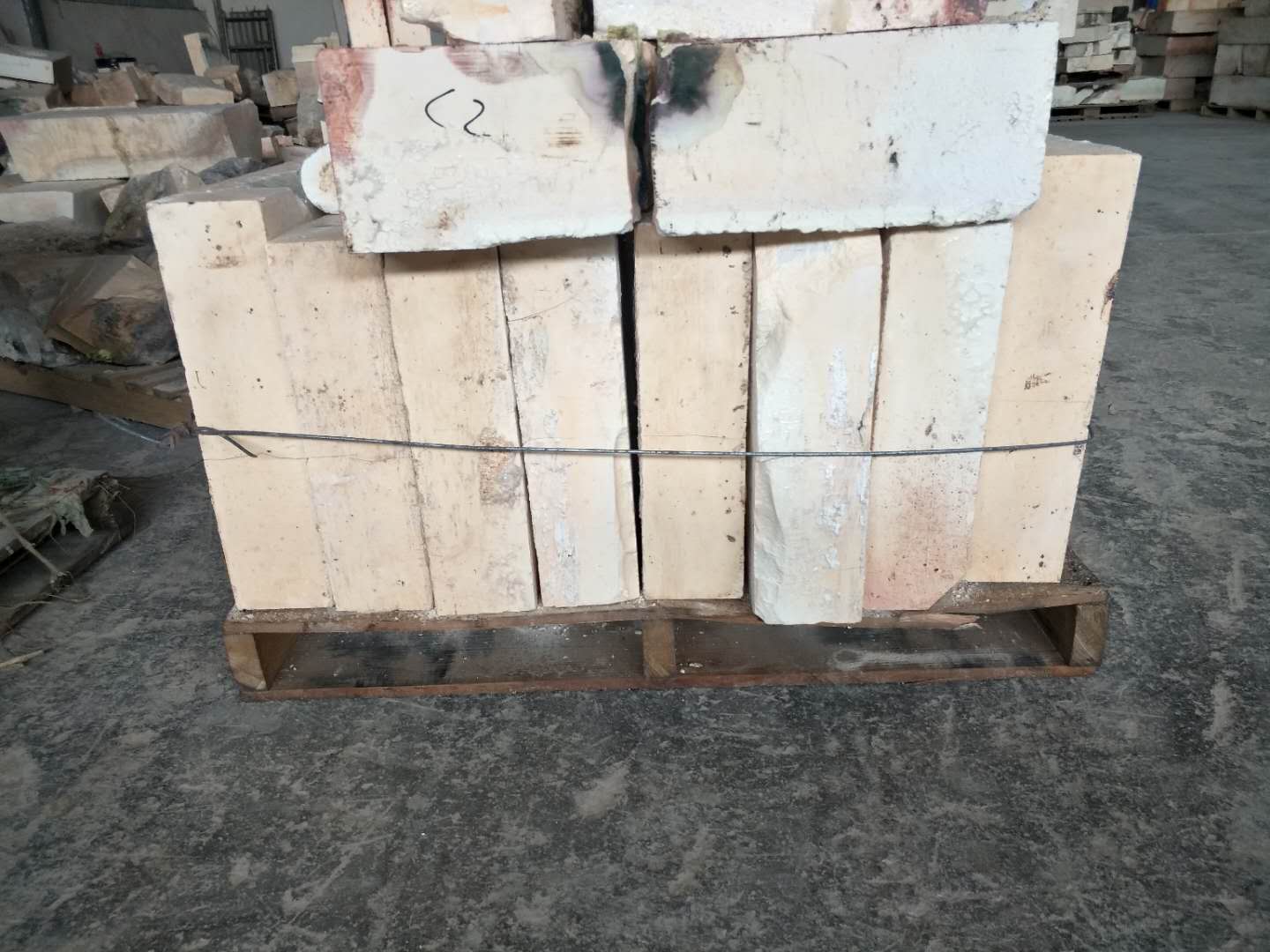 Temperature Resistance Reclaimed Zirconium Corundum Refractories for Glass Furnace
