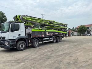 China 1400mm Feeding Height Zoomlion 51m Concrete Pump Truck and Mixing Plant Heavy Equipment factory