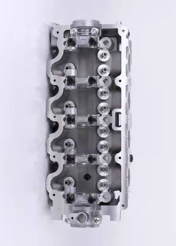 ACCENT 1.5 INJ. 1996-2000 Engine Cylinder Head 22100-22021