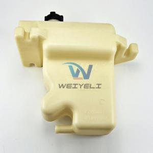 China ZZWE0173 01497952 Roller Auxiliary Kettle Coolant Expansion Tank factory