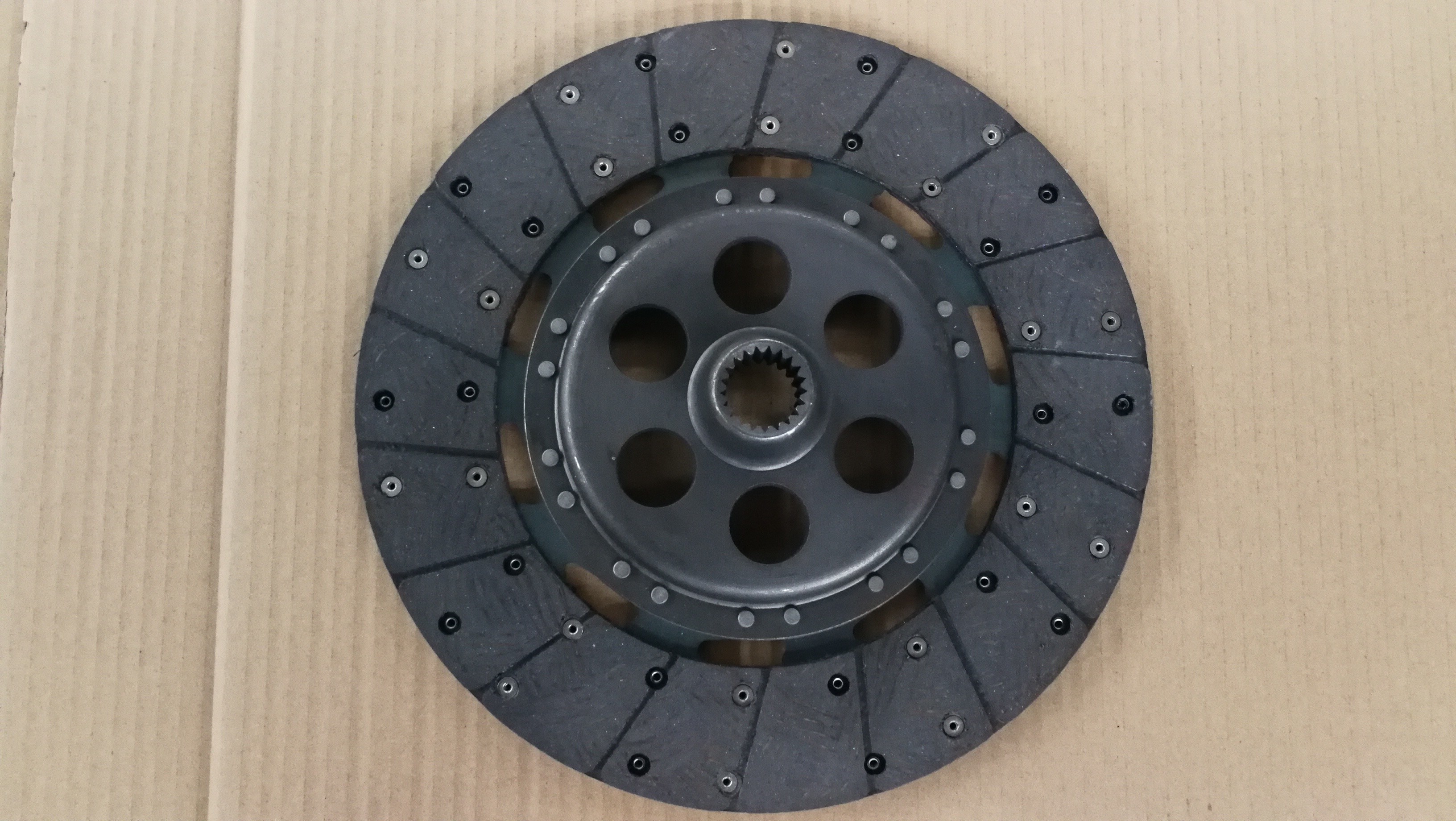 DISC AMBREIAJ Massey 1693884M91, 3610274M92, 3610274M91, 330 0038 160, 3300038160, S.19507, VPG2301, 30/221-38