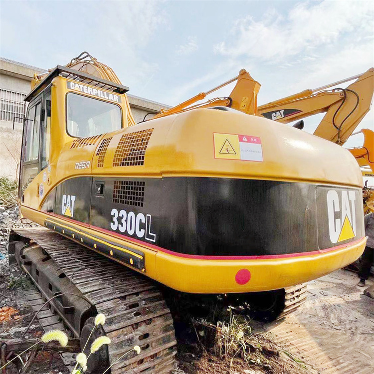 Good Condition 2016 Original Hydraulic Cylinder Used Cat Excavator 330c 30 Ton from Japan