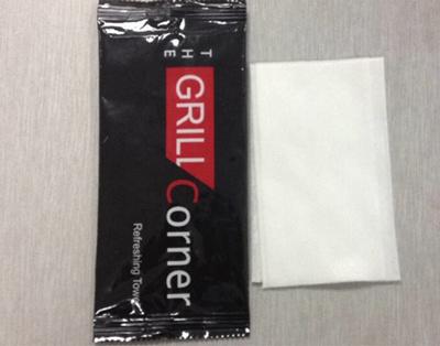China factory single packed spunlace customized cleaning wet wipes
