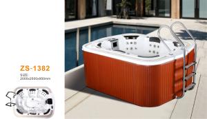 China Outside home whirlpool tub massage jets for family use with steps factory