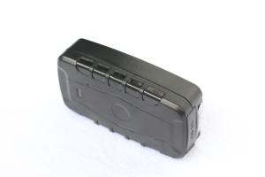 China Free Installation Magnetic auto gps tracking device Large Rechargeable Battery Inside factory