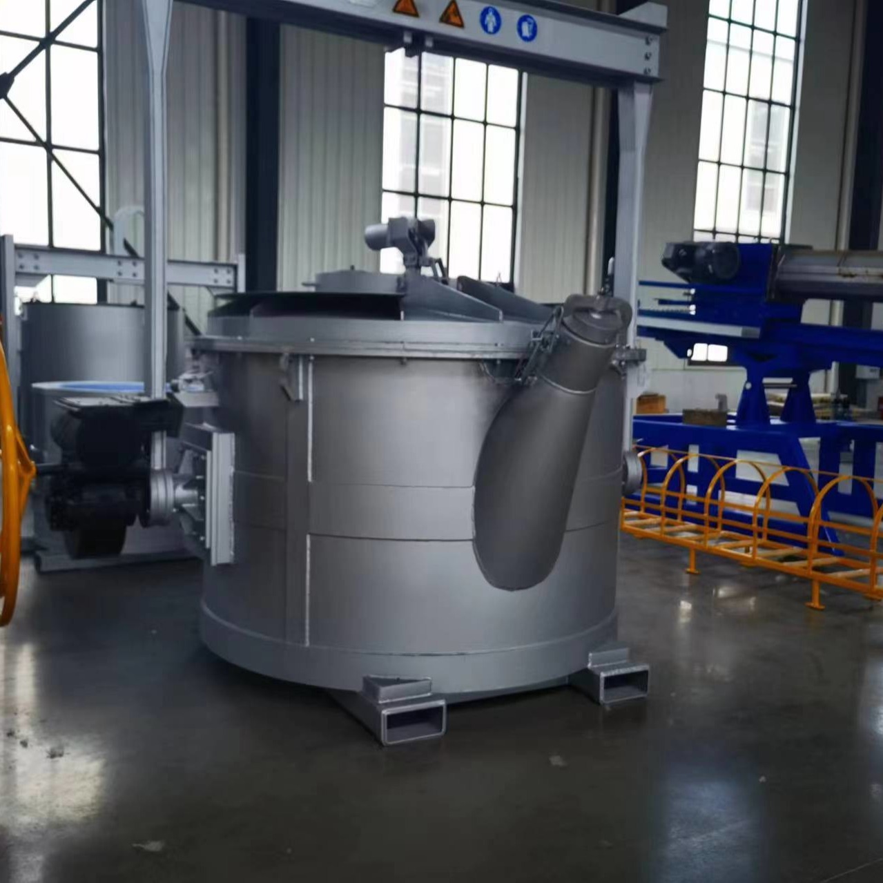 Aluminum Industry Molten Aluminum Transfer Ladles With Capacity Kg Customized To 500～3000 And Lid