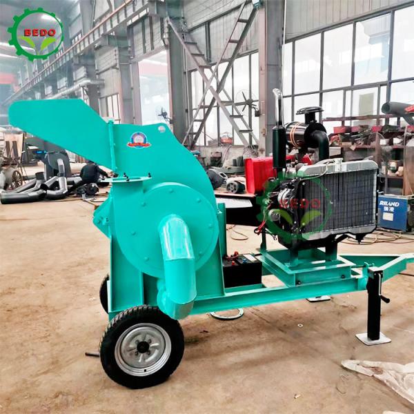 China Carbon Steel Potable Wood Shredder Machine 10mm Screen Hole Size factory