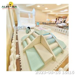 China Soft Sculpted Soft Play Kids Inflatable Jumping Balloon Children'S Small Party factory