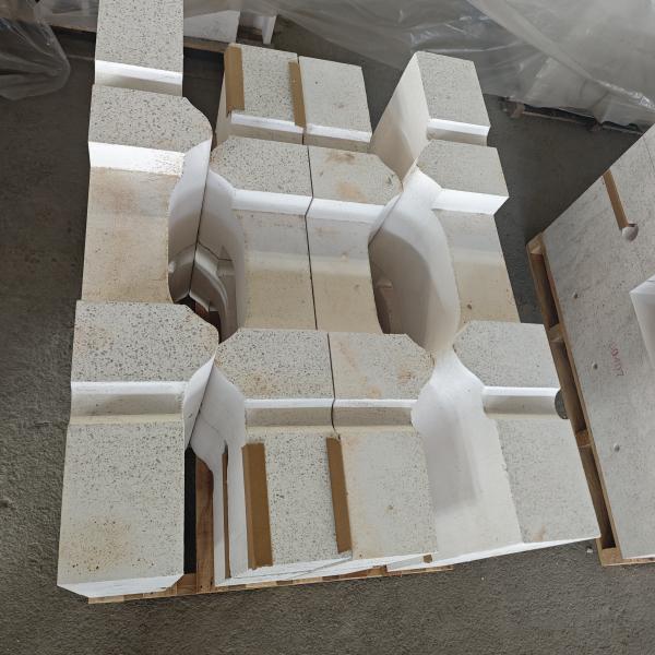 Customizable Corundum Mullite Refractory Products For High Temperature