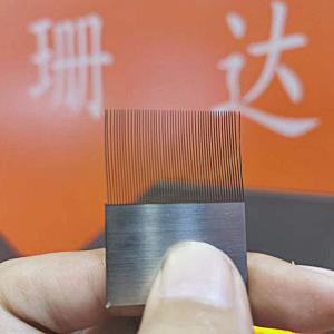 Cnc 1000w Fiber Laser Cutting Machine For Carbon Steel