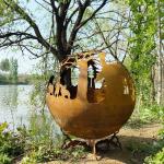 Rustic Red 600mm Corten Steel Sphere For Fire Pit Assembly Required