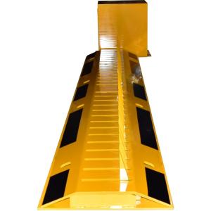 China Parking Lot Steel Traffic Road Tyre Killer With Spikes Full Automatic Remote Control factory