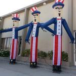 Customized 10ft 20ft Advertising Inflatable Tube Man Blow Up Giant Waving Arm