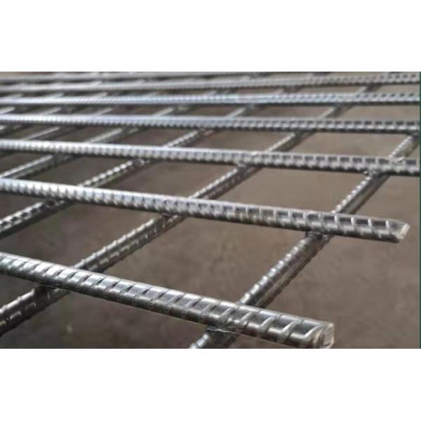 China Galvanized Iron Welded Wire Mesh Panel 1x2m 2-6mm Wire factory