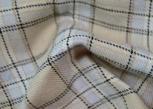 China Comfortable 100 Polyester Fabric / Yarn Dyed Plaid Fabric For Garments factory
