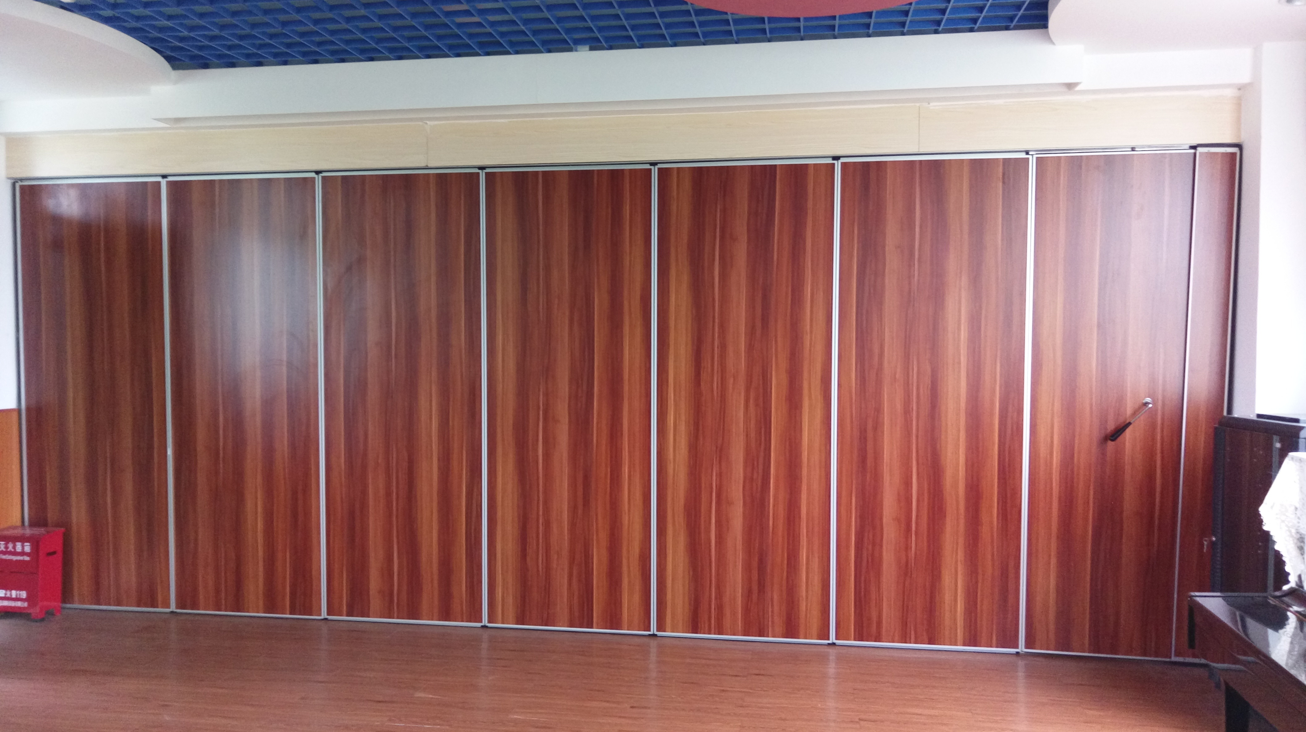 Sliding Folding Partition Doors Movable Sound Proof Partition Wall For Meeting Room