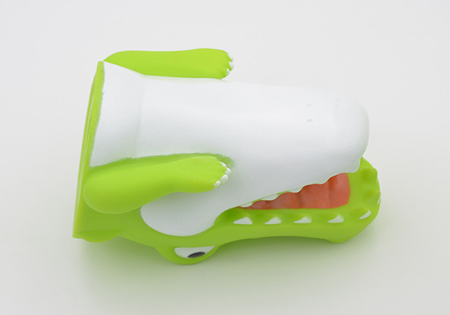 BPA Free Washing Hands Baby Faucet Extender Crocodile Shape Food Grade Materials