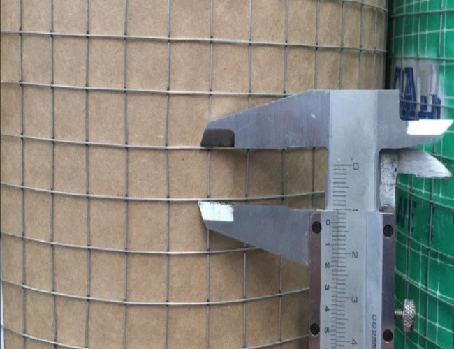 30m 80cm Width Welded Mesh Rolls For Construction And Agriculture