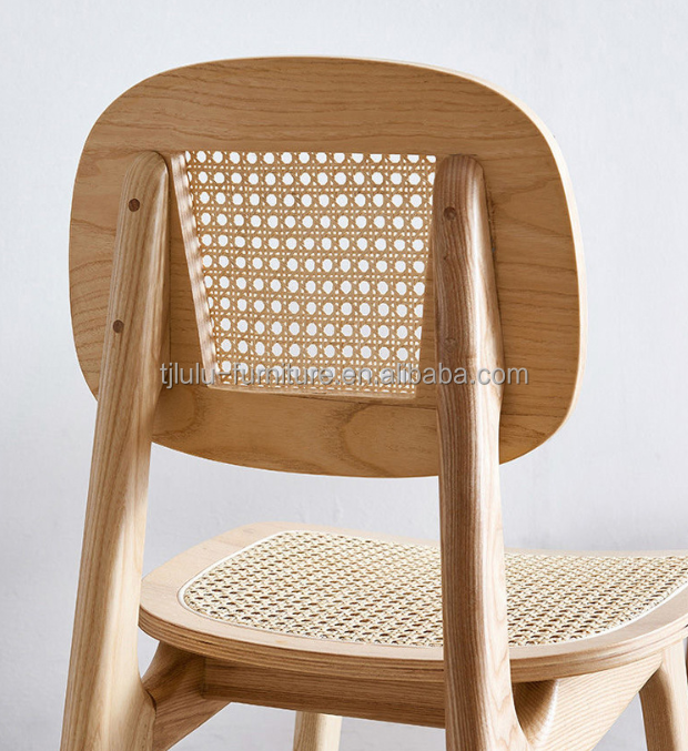 Modern Rattan Dining Chair for Hotel Luxury Home Furniture in Oak Natural