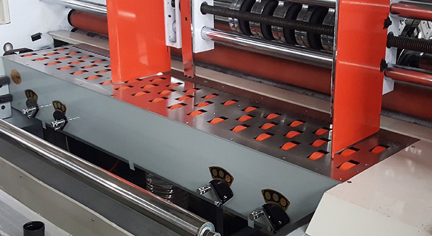 Durable Industrial Die Cutting Machine Auto Lead Edge Feeder Thin Blade Slitter Scorer Machine