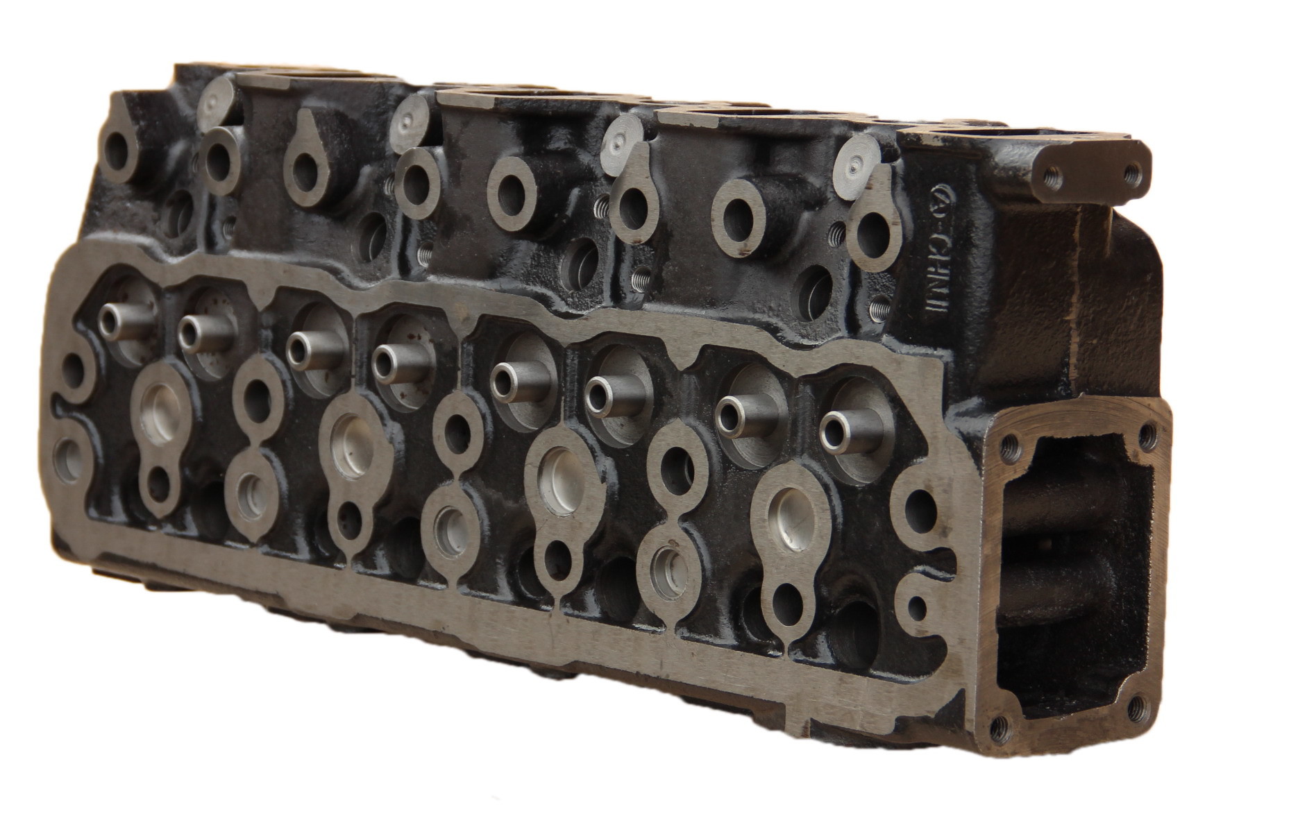Cylinder Head For Mitsubishi 4D34t Me997711-4D34t Me990196-4D34t Me997799-4D34t