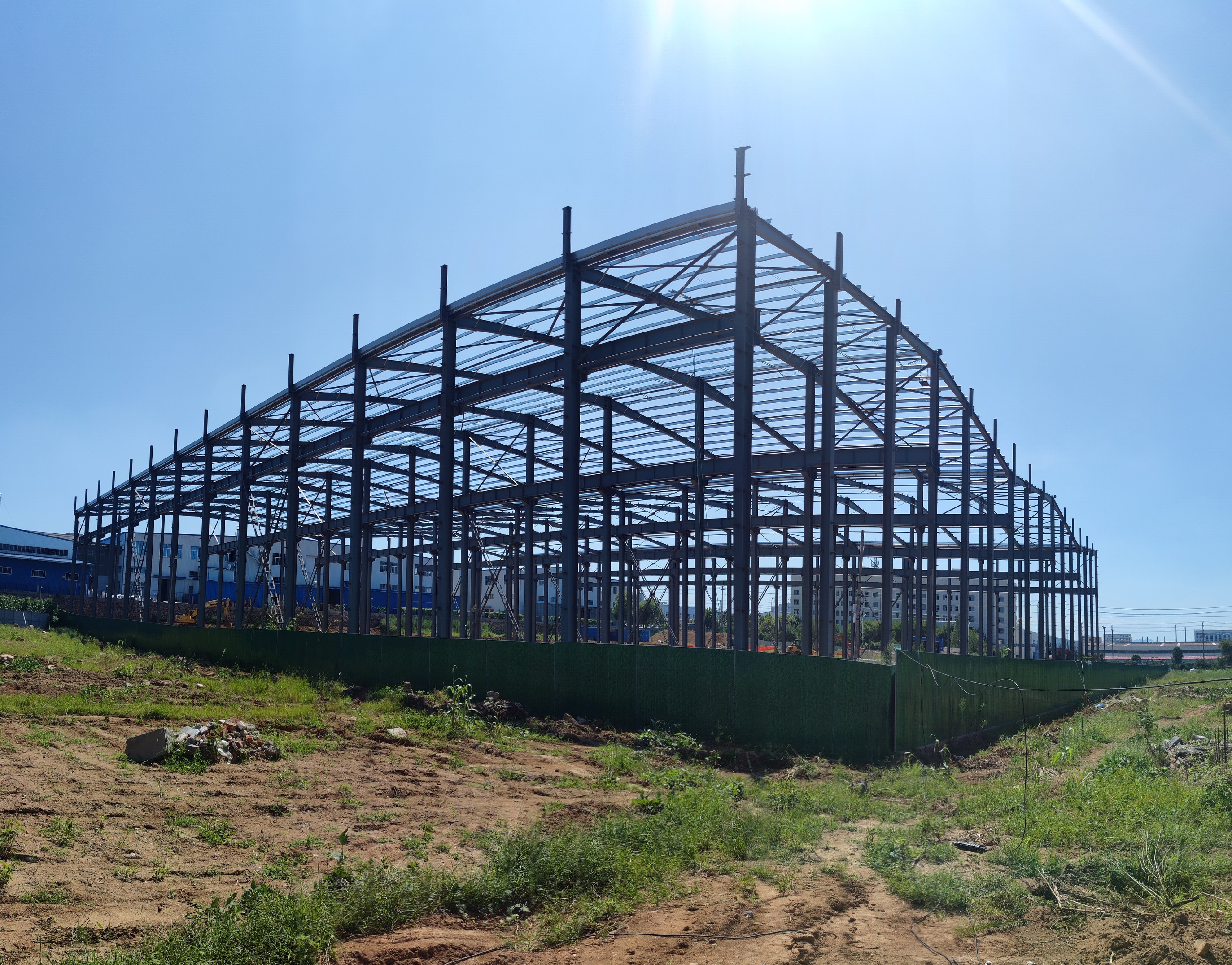Portal Frame Prefabricated Steel Structure Anti Corrosive Paint Hot Dipped Galvanized