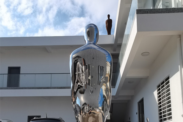 Polished 316 Stainless Steel Ox Sculpture For Home Decor