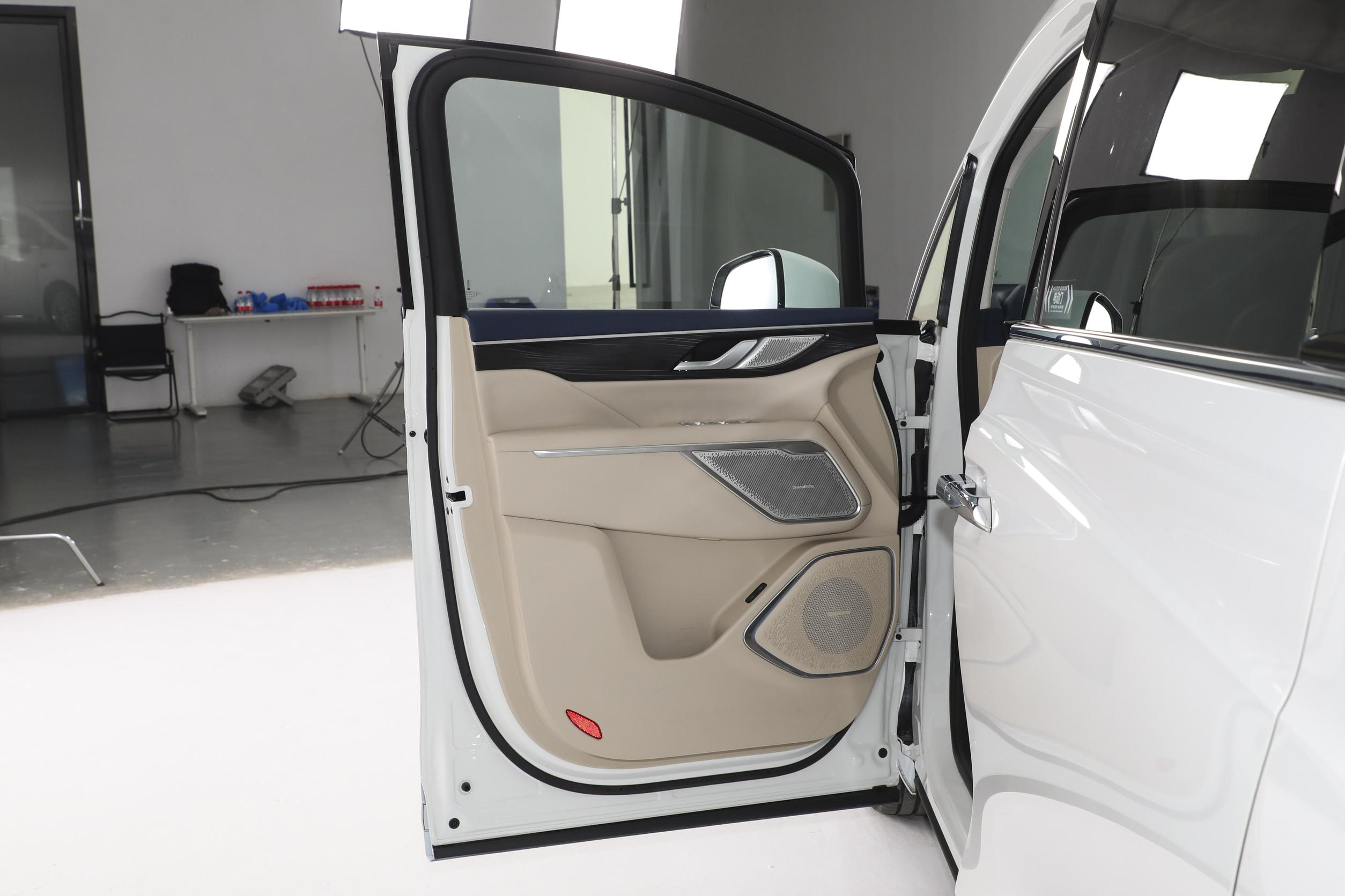 2023 GWM WEY Gaoshan Car PHEV AWD 1.5 Turbo 7 Seats Luxury Hybrid MPV LED Headlight Energy Gasoline Fuel Car Made