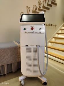 China Professional Laser Hair Removal Machine With 15.6 Inch Color Touch Screen factory