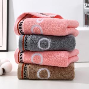 China Customized Color Checkered Home Towels for Daily Facial Cleansing and Water Absorption factory