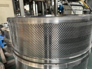 China Customized High Finish Pellet Die For MUZL1210C 5.0mm Hole For Livestock Feed factory