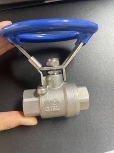 China Xtv 1 Inch 2PC Stainless Steel Oval Handle Thread Ball Valve for Initial Payment factory