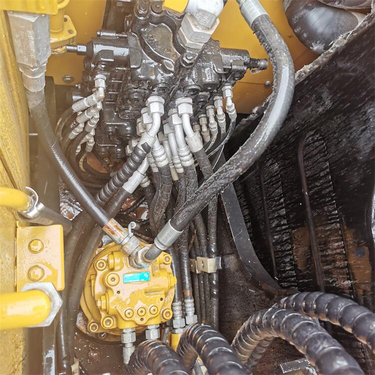 6.1m Transport Length Used SANY75C Excavator with ISUZU Engine Made in 2020 Model