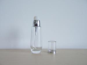 China 25ml Spraying Empty Glass Bottles for Foundation Cosmetics with WT Pump &amp; Cap factory
