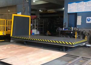 China Hydraulic Scissor Loading Dock Lifts 2000*4000MM Platform Which Installed In Wharehouse Loading Bay factory