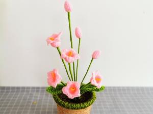 China New Creative Luxury Handmade Crochet Knitting Plants Flowers Handicraft Home Decorations Crochet Flower factory
