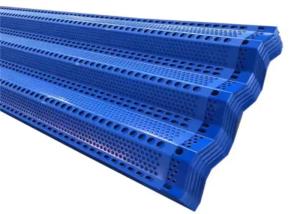 China Galvanized Iron Windbreak Fence Panels Easy Install 100% Polyester Fill 25% - 40% Aperture Opening factory