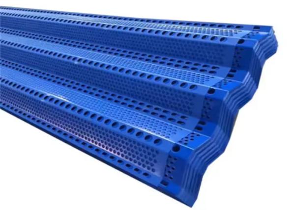 Galvanized Iron Windbreak Fence Panels Easy Install 100% Polyester Fill 25% - 40