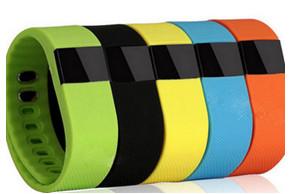 China Bracelet with LCD display, embedded Battery, Bluetooth low energy, Calories and distance calculation etc. factory