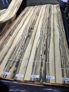 China Practical Heatproof Eco Wood Veneer , Multipurpose Natural Timber Veneer factory