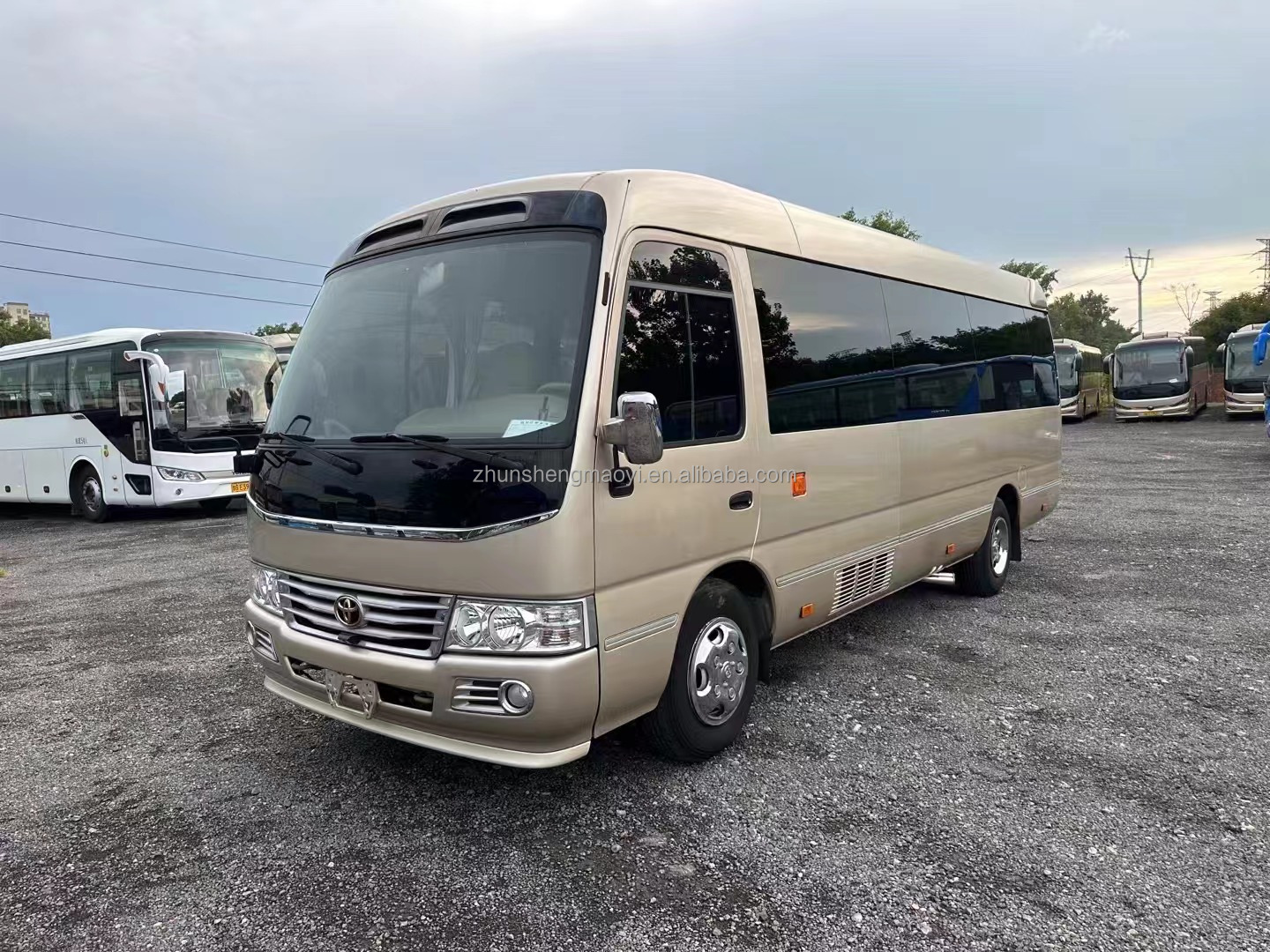 Used Toyota Coaster Bus 2axel Diesel Engine A/C Roller Coaster Passenger LHD/Rhd