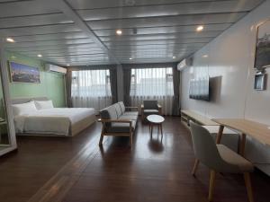 China Flat Pack Container Homes 20ft Prefab Shipping Morocco Low Cost Prefab House Container House Prefabricated 4 Bedroom factory