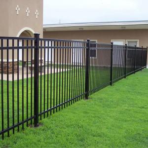 China Metal Steel Galvanized Picket Wrought Iron Fencing Tubular factory