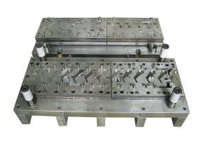 China Stamping Material saving Stamping progressive dies made of ASP23 with long die life factory